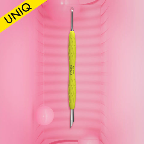 Manicure pusher Gummy with yellow silicone handle UNIQ 11 TYPE 2 (beveled and loop pusher)