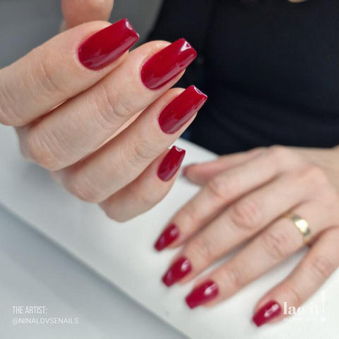 en Vogue Lac It! Crimson a deep cherry red crème UV/LED gel nail polish for professional nails and extensions on square manicure