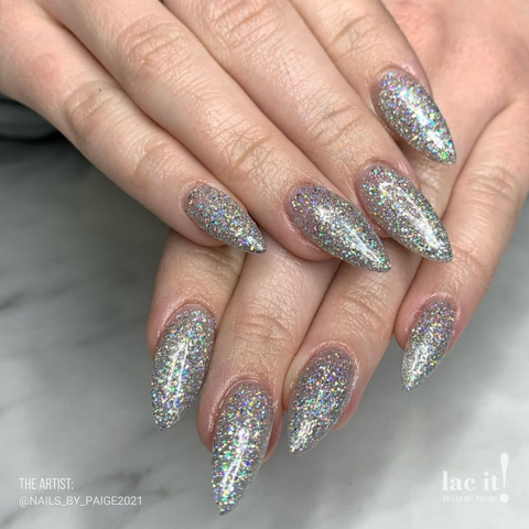 en Vogue Lac It! Diamond dust clear base packed full of holographic microglitters UV/LED gel nail polish for professional nails and extensions on stiletto manicure