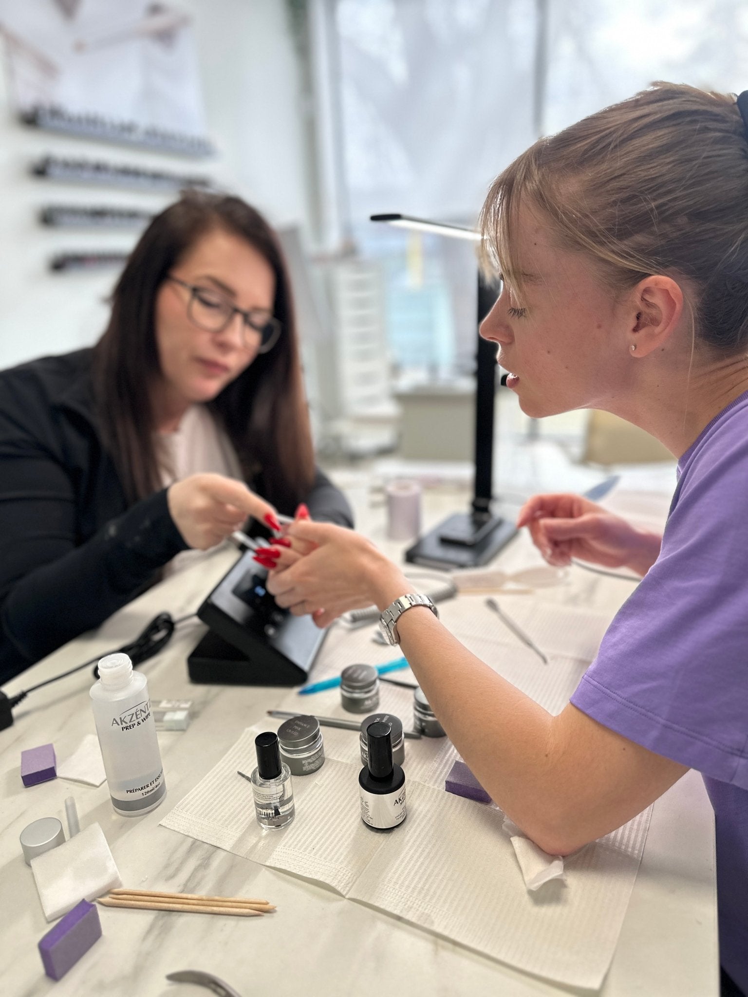Akzentz Level 1 Gel Nail Diploma – Private 1-on-1 | DK Beauty
