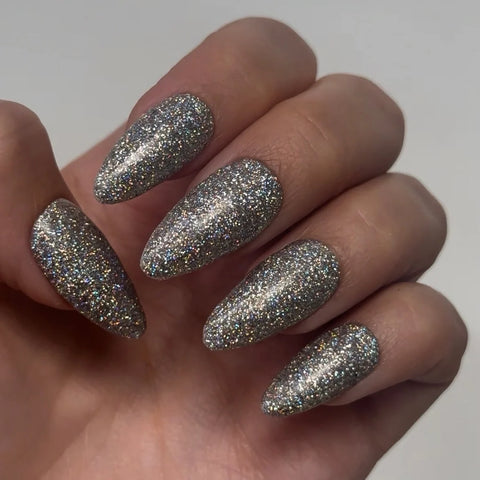 Light Elegance Glitter That Never Sleeps Glitter Gel – 10 mL