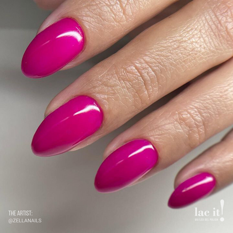en Vogue Lac It! Razzeberry bright raspberry-magenta crème UV/LED gel nail polish for professional nails and extensions on manicured nails