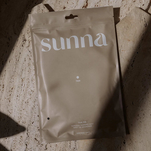 Sunna Self - Tanning Mitt - DK BEAUTY