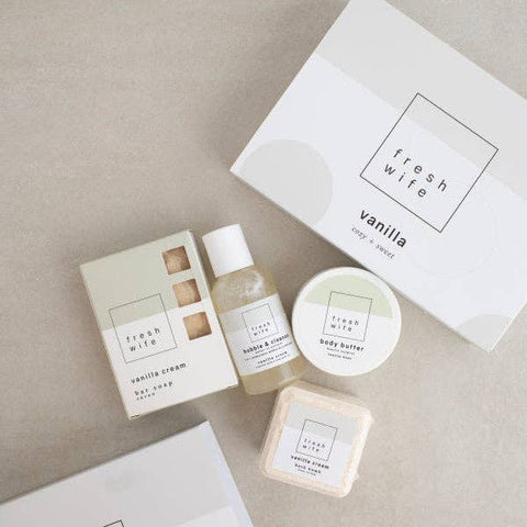 Vanilla Cozy & Sweet Bath and Body Gift Set