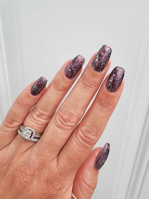 LE Glitter Part Time Pessimist - DK BEAUTY
