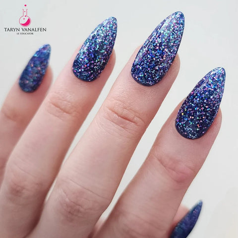 LE Tough Act to Follow Glitter - DK BEAUTY