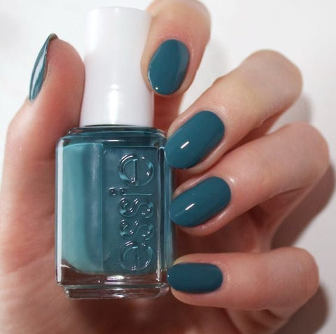 Essie Pool Side Service - DK BEAUTY