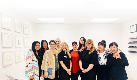 Akzentz® Educator/Expert Certification - DK BEAUTY