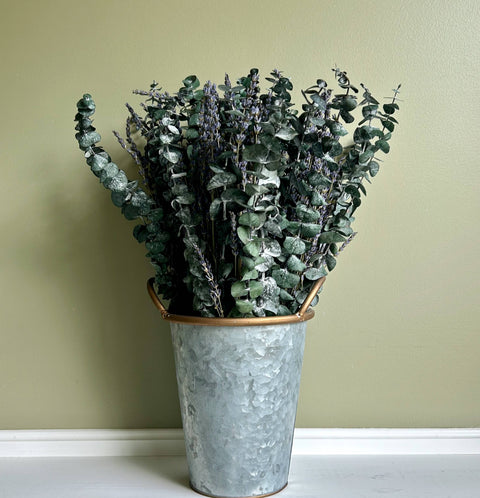 Lavender Creek Farm - Dried Lavender and Eucalyptus Bouquets