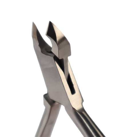 en Vogue Cuticle Nippers up close
