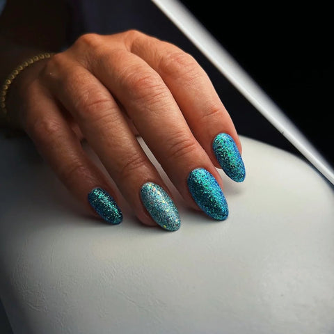 P+ Glitter Standing Ovation - DK BEAUTY