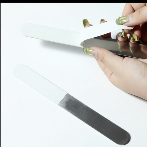 Zebra File Handle - Clean Lifestyle Shot