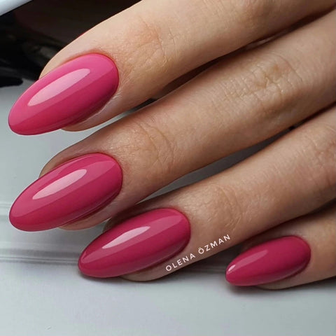 luxio-gel-pose-pink-rose-after-show-collection-nails