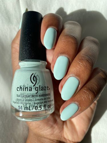 China Glaze - Live In the Mo-Mint